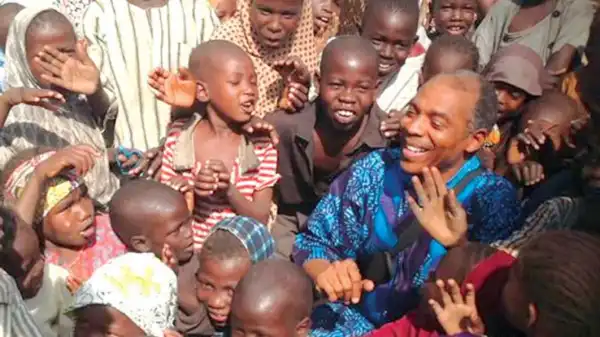 Femi Kuti Visits IDP Camp In Maiduguri (Photo)